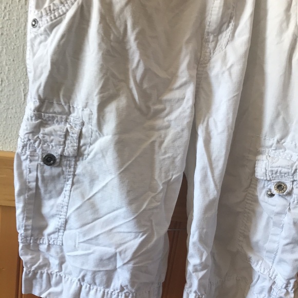 Shorts - Picture 2 of 5